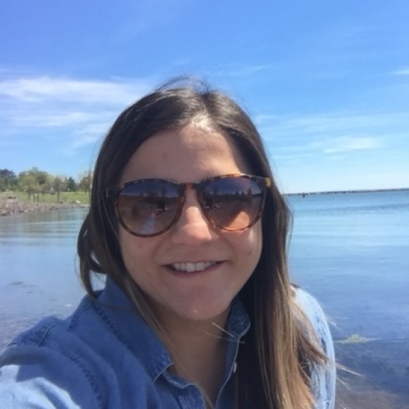Meet the Posher Other - Meet your Posher, Brenna